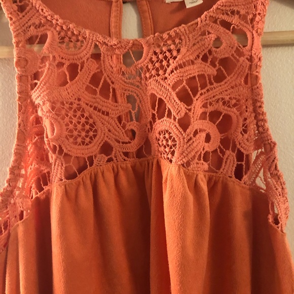 NWOT peach tank - Picture 3 of 5